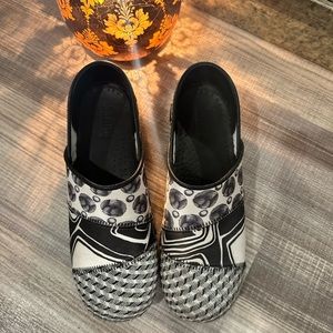 Lightly used Sanita shoes